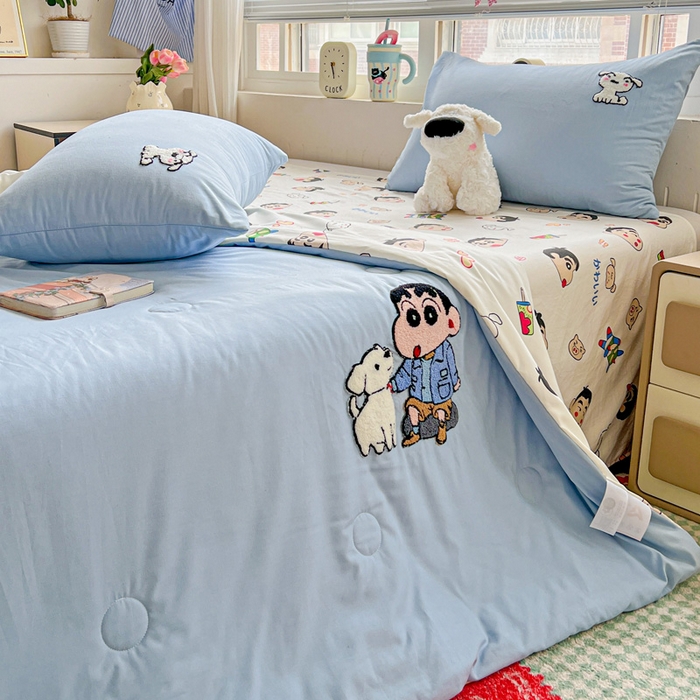 91家纺网 家纺一手货源 找家纺 一霖家纺 2025新款高克重云朵毛巾绣夏被 小新和大白