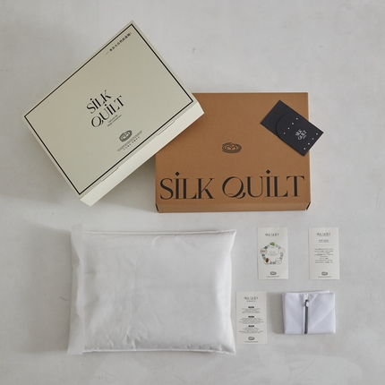 91家纺网 家纺一手货源 找家纺 （总）头等舱  2025新款水光缎冰肌锦氨A类可水洗100%有机榨蚕丝夏被带礼盒