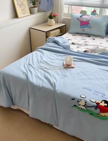 91家纺网 家纺一手货源 找家纺 一霖家纺 2025新款高克重云朵毛巾绣夏被 遛小白