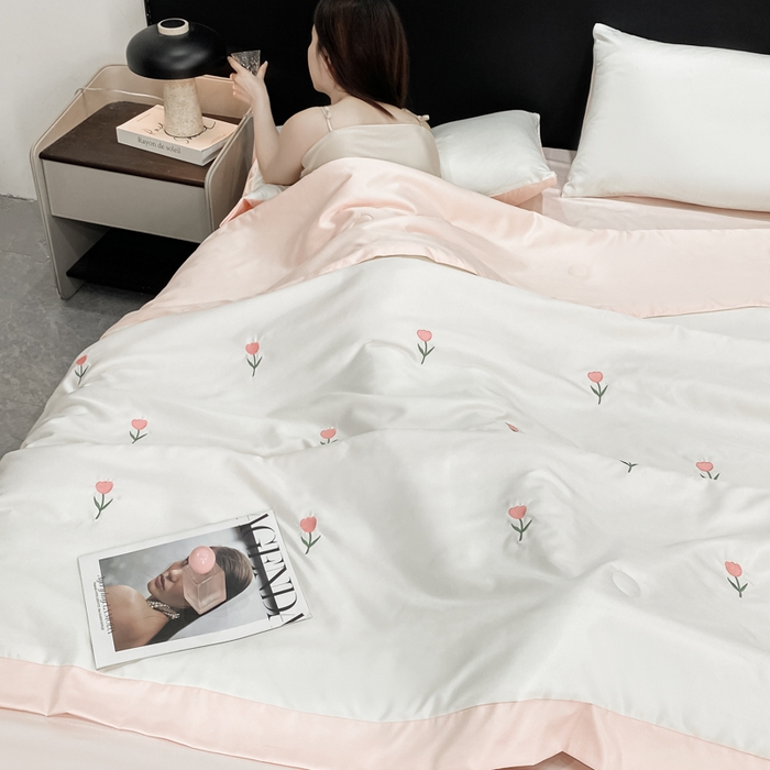 91家纺网 家纺一手货源 找家纺 （总）伊梵居 2025新款水洗冰丝刺绣夏被夏凉被空调被