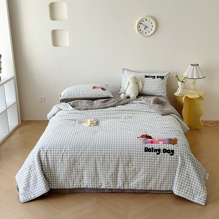 91家纺网 家纺一手货源 找家纺 （总）怡家居 2025新款全棉双层纱毛巾绣夏被四件套