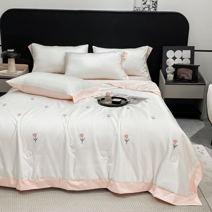 91家纺网 家纺一手货源 找家纺 （总）伊梵居 2025新款水洗冰丝刺绣夏被夏凉被空调被