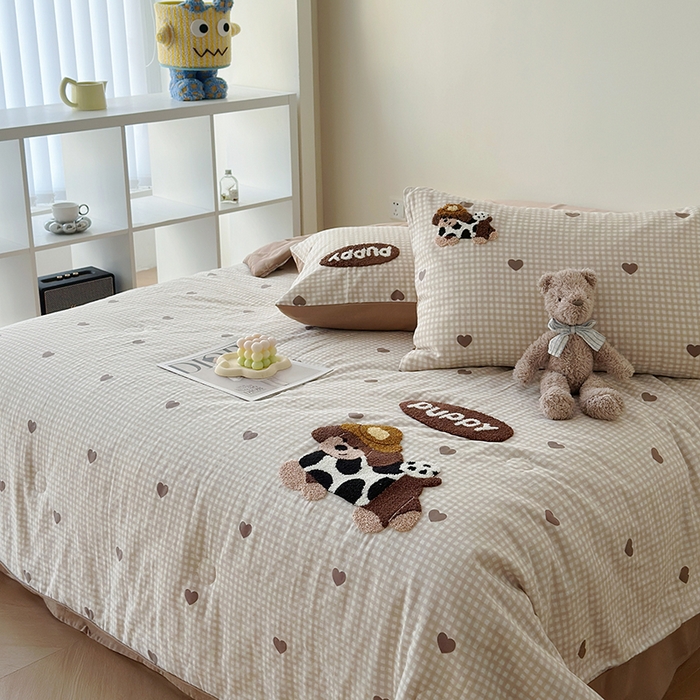 91家纺网 家纺一手货源 找家纺 怡家居 2025新款全棉双层纱毛巾绣夏被四件套 夏被-欢乐狗