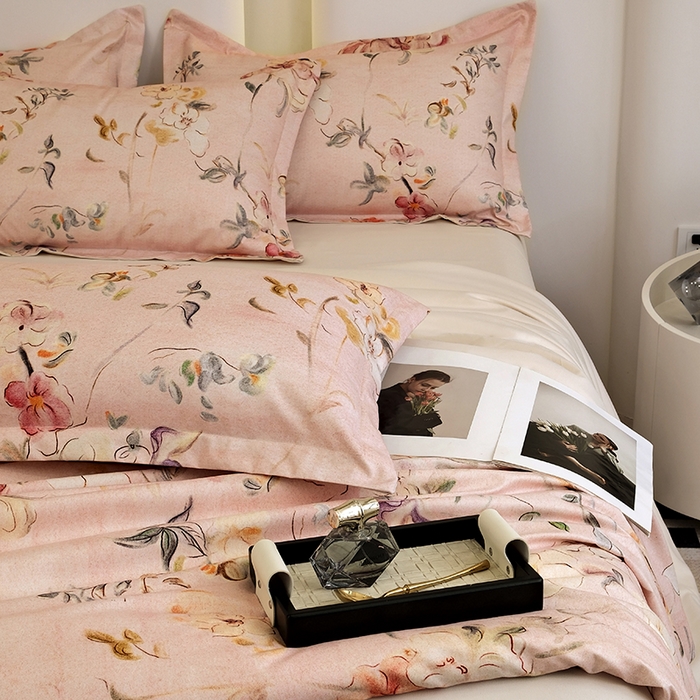 91家纺网 家纺一手货源 找家纺 典雅家纺 2025新款艾阳暖棉印花四件套 芳颜