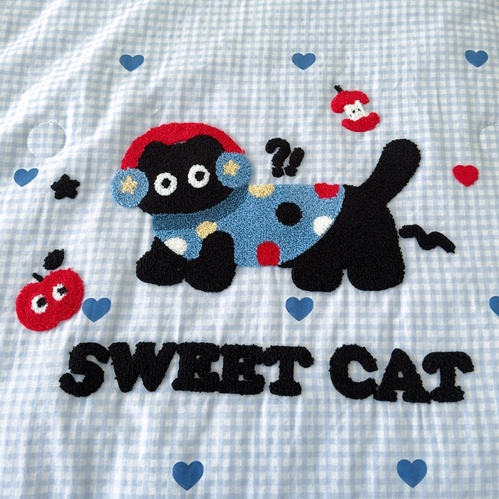 91家纺网 家纺一手货源 找家纺 怡家居 2025新款全棉双层纱毛巾绣夏被四件套 夏被-耳机猫