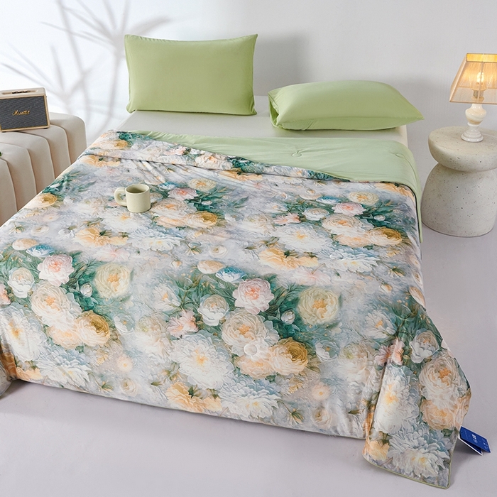 91家纺网 家纺一手货源 找家纺 缔锦家纺 2025新款凉感丝印花夏被 悠然-宁静绿