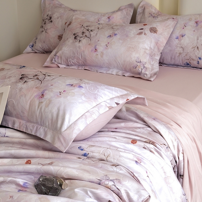 91家纺网 家纺一手货源 找家纺 典雅家纺 2025新款艾阳暖棉印花四件套 醉清颜