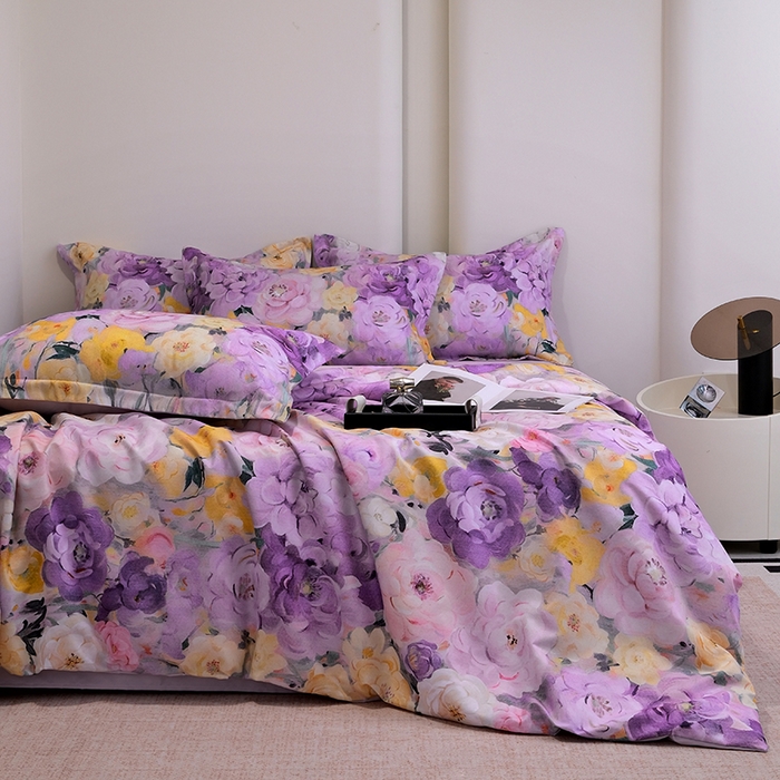 91家纺网 家纺一手货源 找家纺 典雅家纺 2025新款艾阳暖棉印花四件套 花海-薰衣紫