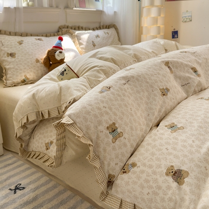 乐童家纺 2025新款纯棉小清新格子花边系类四件套 奶熊绵云