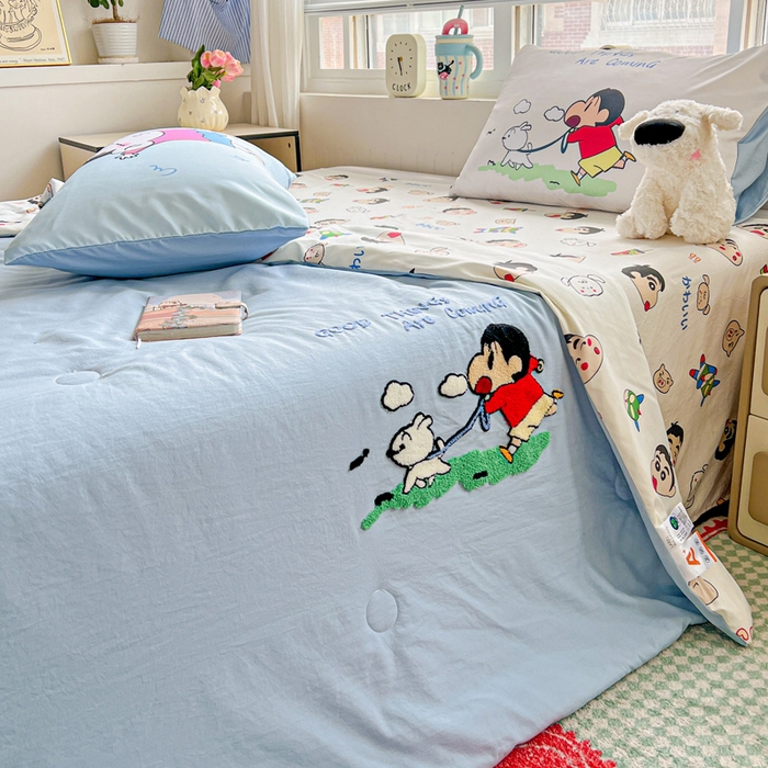 91家纺网 家纺一手货源 找家纺 一霖家纺 2025新款高克重云朵毛巾绣夏被 遛小白