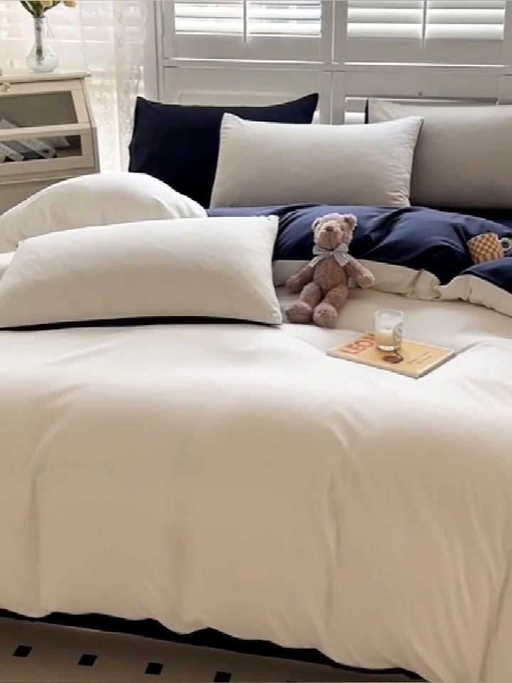 91家纺网 家纺一手货源 找家纺 啊雅家居 2025新款学生宿舍双拼磨毛被套床单床笠单品三件套四件套 白加藏青