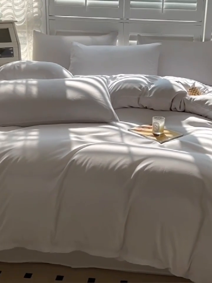 91家纺网 家纺一手货源 找家纺 啊雅家居 2025新款学生宿舍双拼磨毛被套床单床笠单品三件套四件套 白色