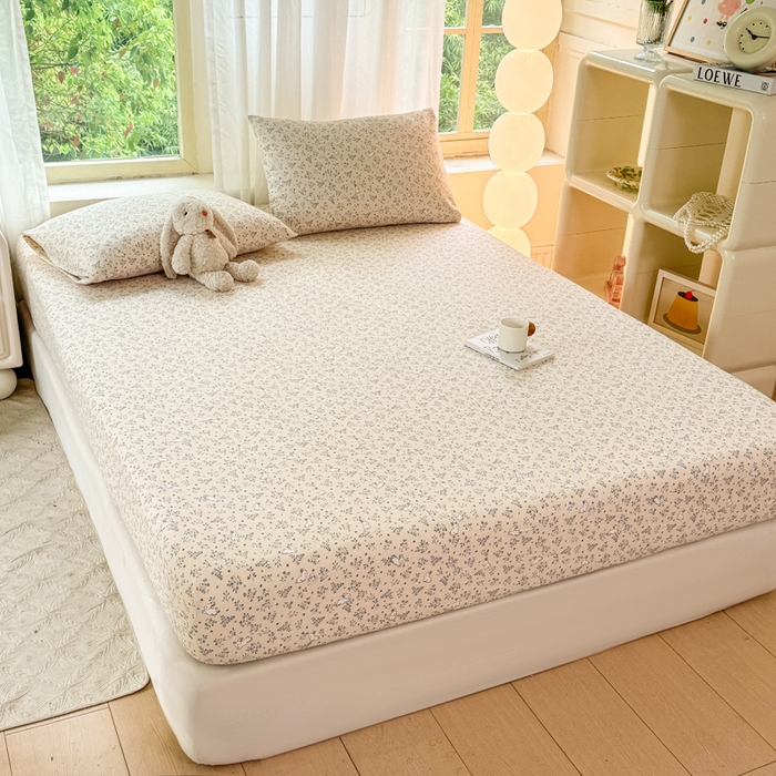 91家纺网 家纺一手货源 找家纺 仟网汇 2025新款云感棉双层纱床笠 花间兔