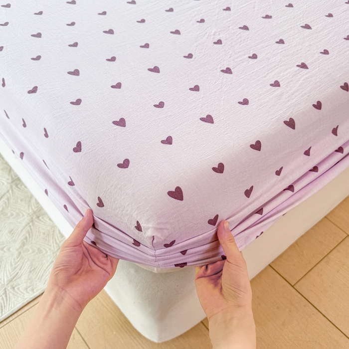 91家纺网 家纺一手货源 找家纺 仟网汇 2025新款云感棉双层纱床笠 紫爱心