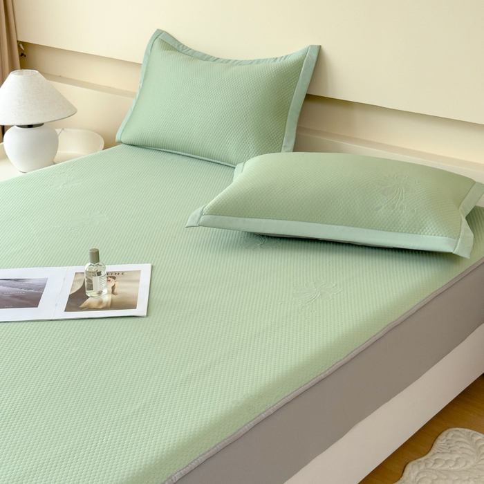 91家纺网 家纺一手货源 找家纺 瑞兴纺 2025新款高分子PE软凉席绣花款床笠款 床笠款-花之语-绿