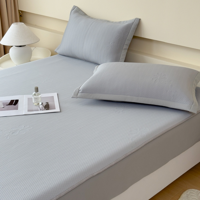 91家纺网 家纺一手货源 找家纺 瑞兴纺 2025新款高分子PE软凉席绣花款床笠款 床笠款-花之语-灰