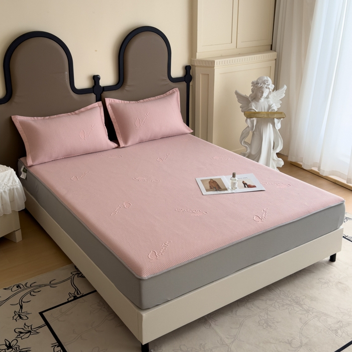 91家纺网 家纺一手货源 找家纺 瑞兴纺 2025新款高分子PE软凉席绣花款床笠款 床笠款-沐夕-粉