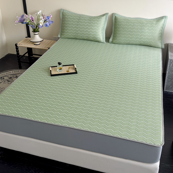 91家纺网 家纺一手货源 找家纺 瑞兴纺 2025新款高分子PE软凉席绣花款床笠款 床笠款-风尚-绿