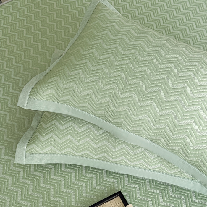 91家纺网 家纺一手货源 找家纺 瑞兴纺 2025新款高分子PE软凉席绣花款床笠款 床笠款-风尚-绿