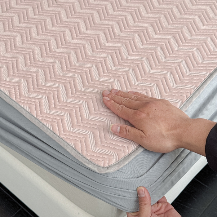 91家纺网 家纺一手货源 找家纺 （总）瑞兴纺 2025新款高分子PE软凉席绣花款床笠款