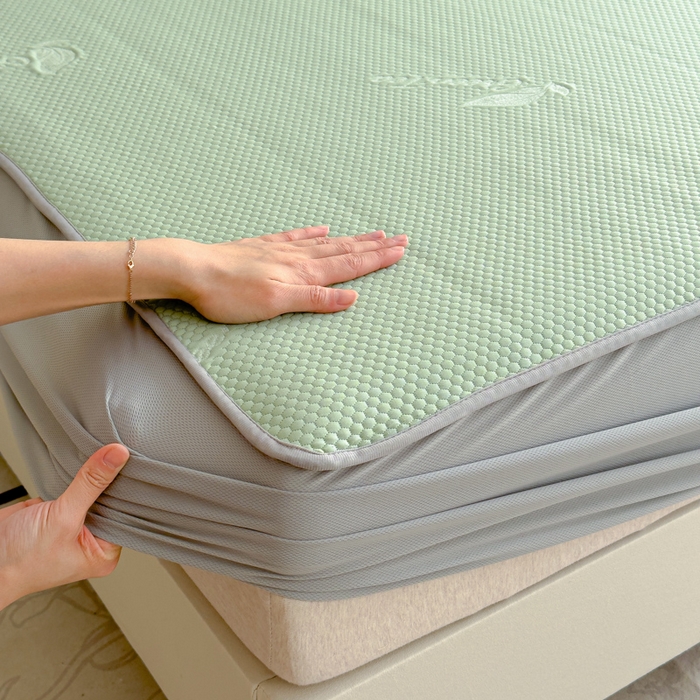 91家纺网 家纺一手货源 找家纺 瑞兴纺 2025新款高分子PE软凉席绣花款床笠款 床笠款-沐夕-绿