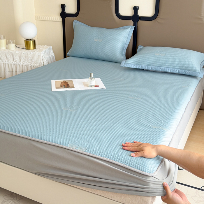 91家纺网 家纺一手货源 找家纺 瑞兴纺 2025新款高分子PE软凉席绣花款床笠款 床笠款-樱桃-蓝