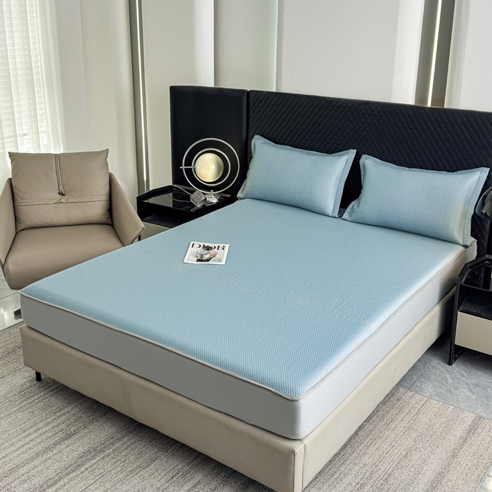 91家纺网 家纺一手货源 找家纺 瑞兴纺 2025新款高分子PE软凉席绣花款床笠款 床笠款-路易威-蓝