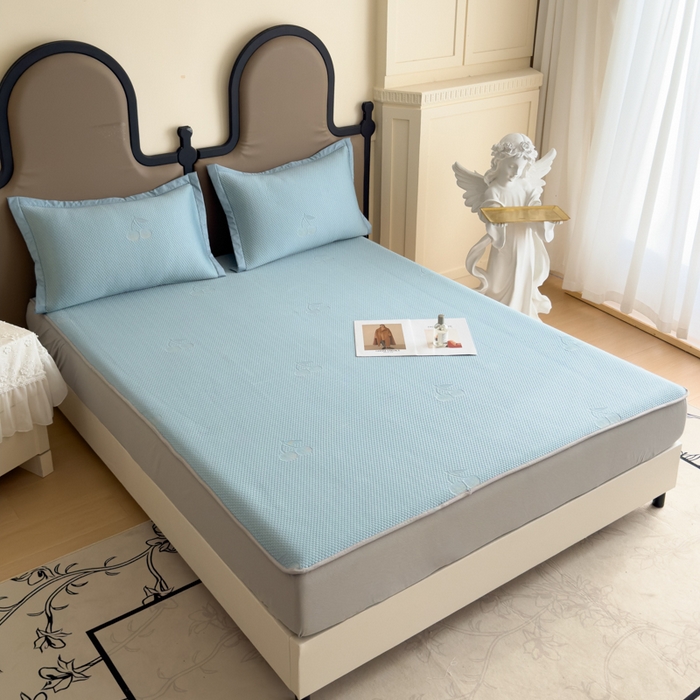 91家纺网 家纺一手货源 找家纺 瑞兴纺 2025新款高分子PE软凉席绣花款床笠款 床笠款-樱桃-蓝