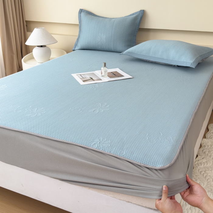 91家纺网 家纺一手货源 找家纺 瑞兴纺 2025新款高分子PE软凉席绣花款床笠款 床笠款-花之语-蓝