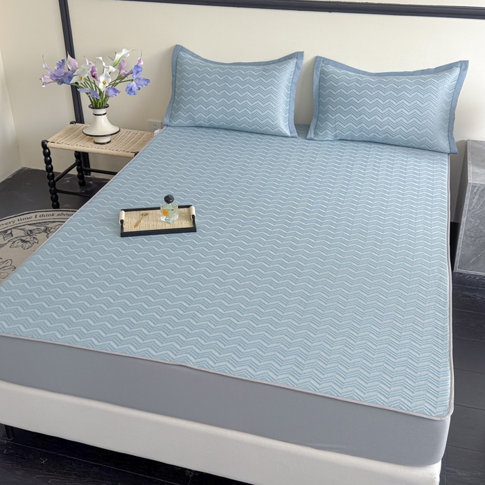 91家纺网 家纺一手货源 找家纺 瑞兴纺 2025新款高分子PE软凉席绣花款床笠款 床笠款-风尚-蓝