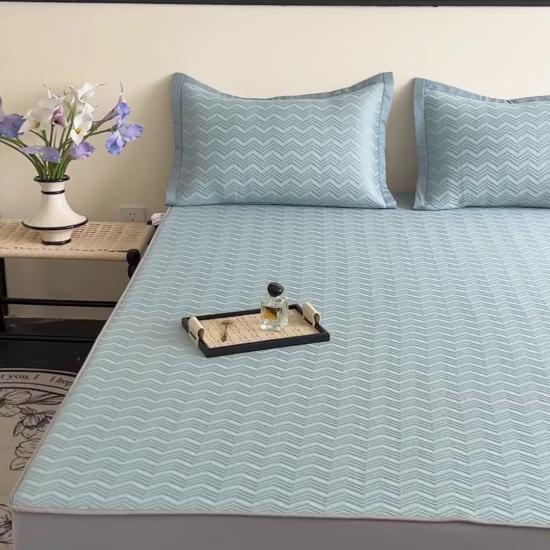 91家纺网 家纺一手货源 找家纺 瑞兴纺 2025新款高分子PE软凉席绣花款床笠款 床笠款-风尚-蓝