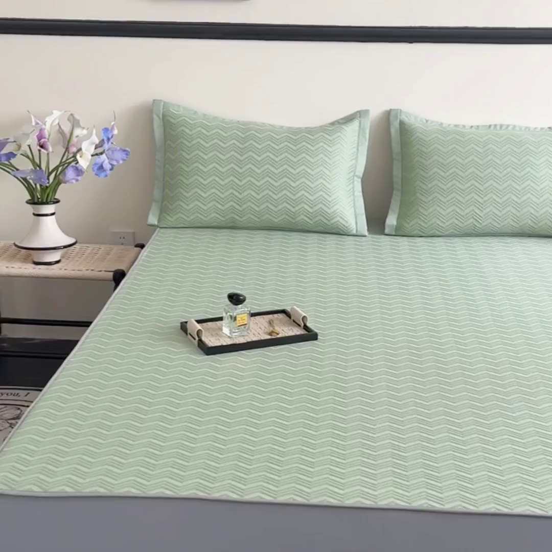 91家纺网 家纺一手货源 找家纺 瑞兴纺 2025新款高分子PE软凉席绣花款床笠款 床笠款-风尚-绿