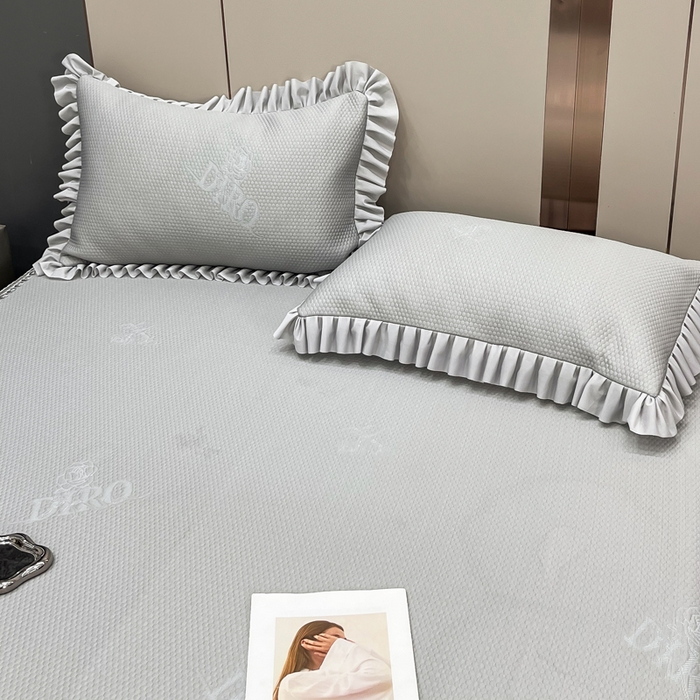 91家纺网 家纺一手货源 找家纺 瑞兴纺 2025新款高分子PE软凉席款床裙款 床裙款-玫瑰之恋-灰