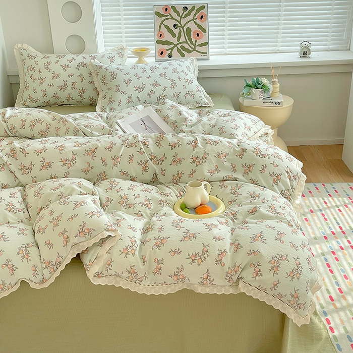 91家纺网 家纺一手货源 找家纺 雨彤家纺 2025新款A类高克重云感皱皱双层纱全棉镂空花边款法式四件套-床拍图 秋的果实