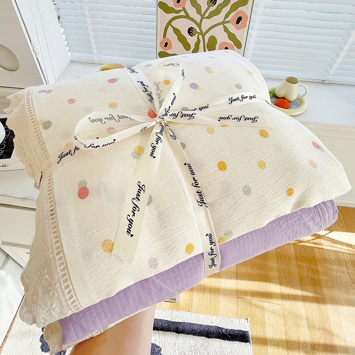 91家纺网 家纺一手货源 找家纺 雨彤家纺 2025新款A类高克重云感皱皱双层纱全棉镂空花边款法式四件套-叠拍图 彩色的梦