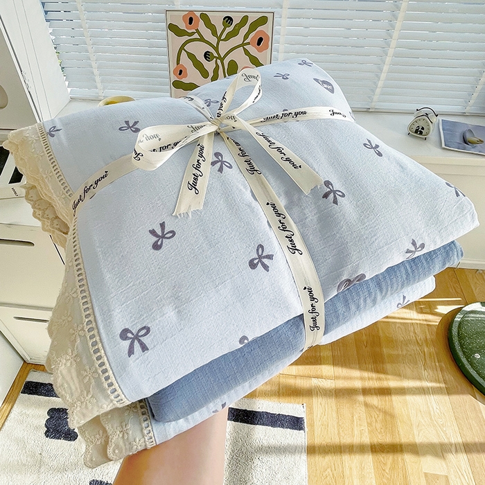 91家纺网 家纺一手货源 找家纺 雨彤家纺 2025新款A类高克重云感皱皱双层纱全棉镂空花边款法式四件套-叠拍图 悦枝