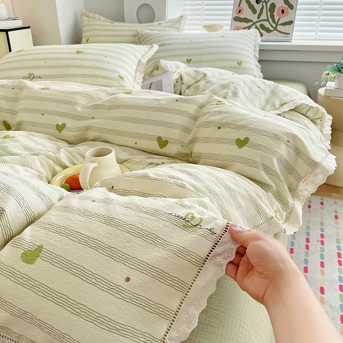 91家纺网 家纺一手货源 找家纺 （总）雨彤家纺 2025新款A类高克重云感皱皱双层纱全棉镂空花边款法式四件套-床拍图