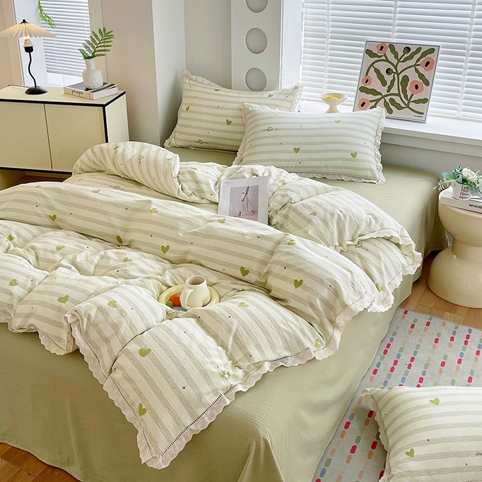 91家纺网 家纺一手货源 找家纺 （总）雨彤家纺 2025新款A类高克重云感皱皱双层纱全棉镂空花边款法式四件套-床拍图