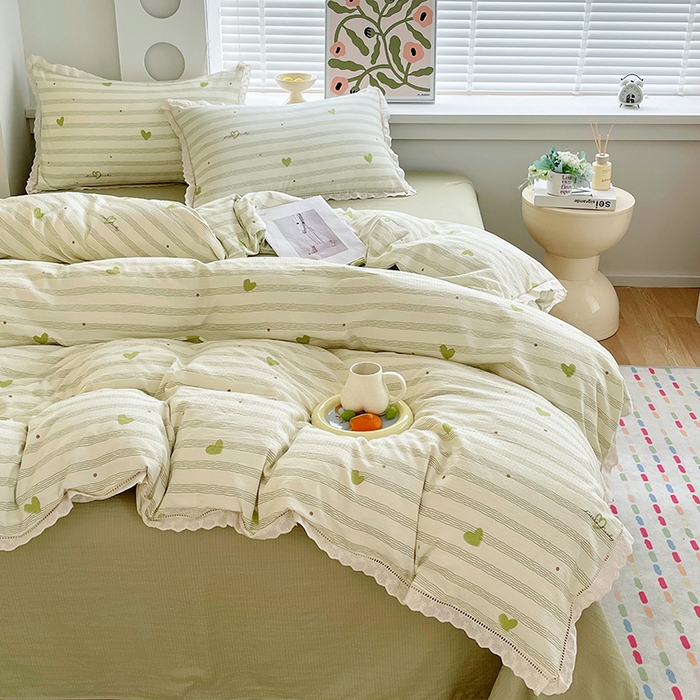 91家纺网 家纺一手货源 找家纺 （总）雨彤家纺 2025新款A类高克重云感皱皱双层纱全棉镂空花边款法式四件套-床拍图