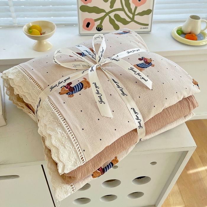 雨彤家纺 2025新款A类高克重云感皱皱双层纱全棉镂空花边款法式四件套-叠拍图 腊肠狗