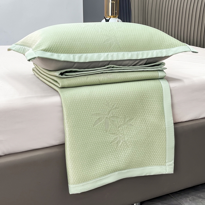 91家纺网 家纺一手货源 找家纺 瑞兴纺 2025新款高分子PE软凉席绣花款床单款 床单款-枫竹-绿