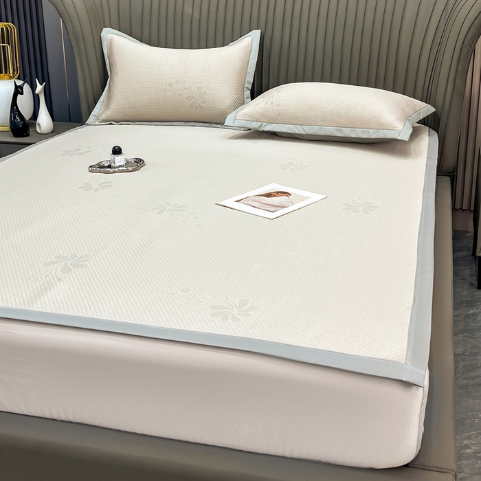 91家纺网 家纺一手货源 找家纺 瑞兴纺 2025新款高分子PE软凉席绣花款床单款 床单款-花之语-奶白