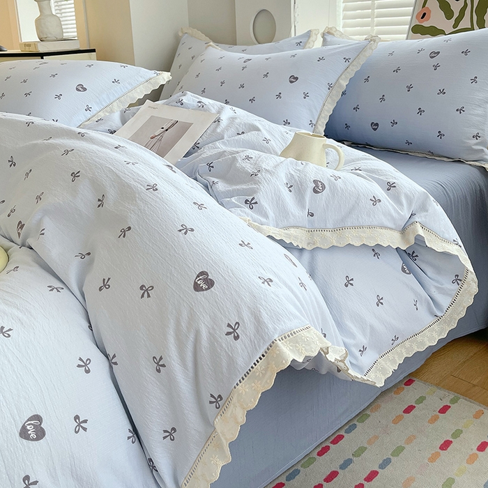 91家纺网 家纺一手货源 找家纺 （总）雨彤家纺 2025新款A类高克重云感皱皱双层纱全棉镂空花边款法式四件套-床拍图