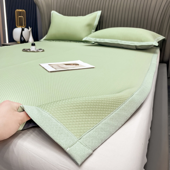 91家纺网 家纺一手货源 找家纺 瑞兴纺 2025新款高分子PE软凉席绣花款床单款 床单款-华夫格-绿