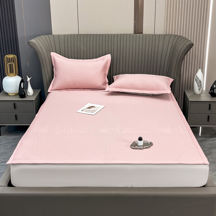 瑞兴纺 2025新款高分子PE软凉席绣花款床单款 床单款-路易威-粉