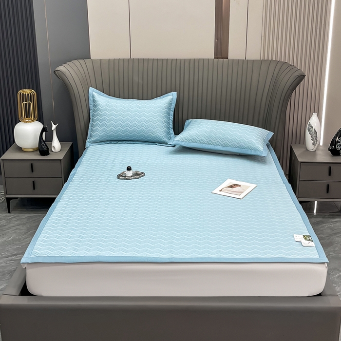 91家纺网 家纺一手货源 找家纺 （总）瑞兴纺 2025新款高分子PE软凉席绣花款床单款