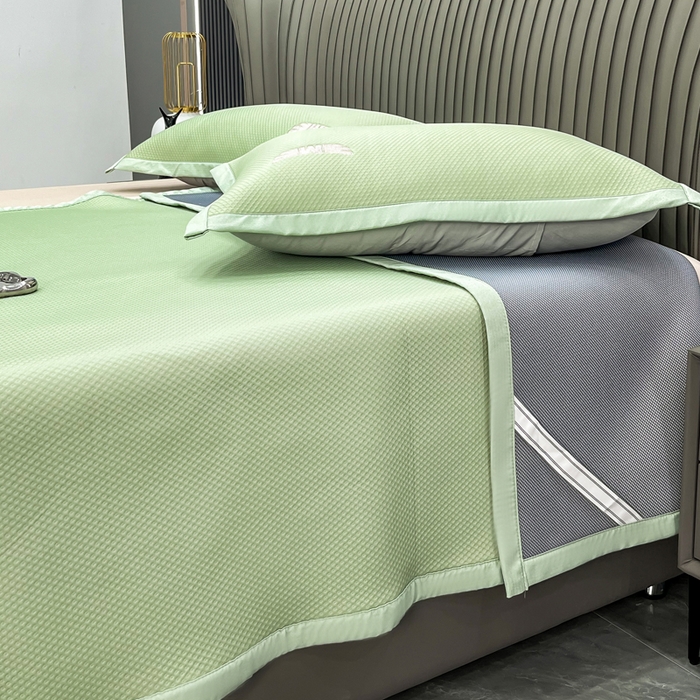 91家纺网 家纺一手货源 找家纺 瑞兴纺 2025新款高分子PE软凉席绣花款床单款 绣花床单款-格调-绿