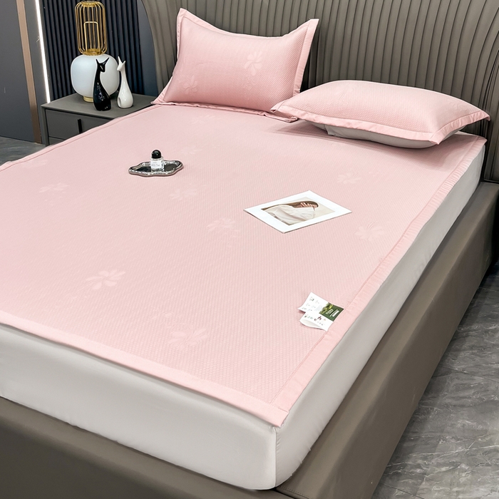 91家纺网 家纺一手货源 找家纺 瑞兴纺 2025新款高分子PE软凉席绣花款床单款 床单款-花之语-粉