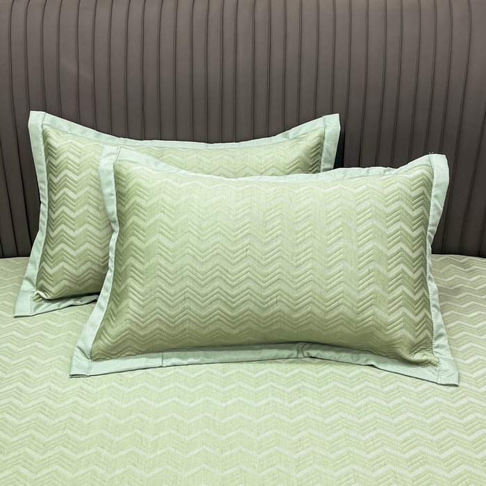 91家纺网 家纺一手货源 找家纺 瑞兴纺 2025新款高分子PE软凉席绣花款床单款 床单款-风尚-绿