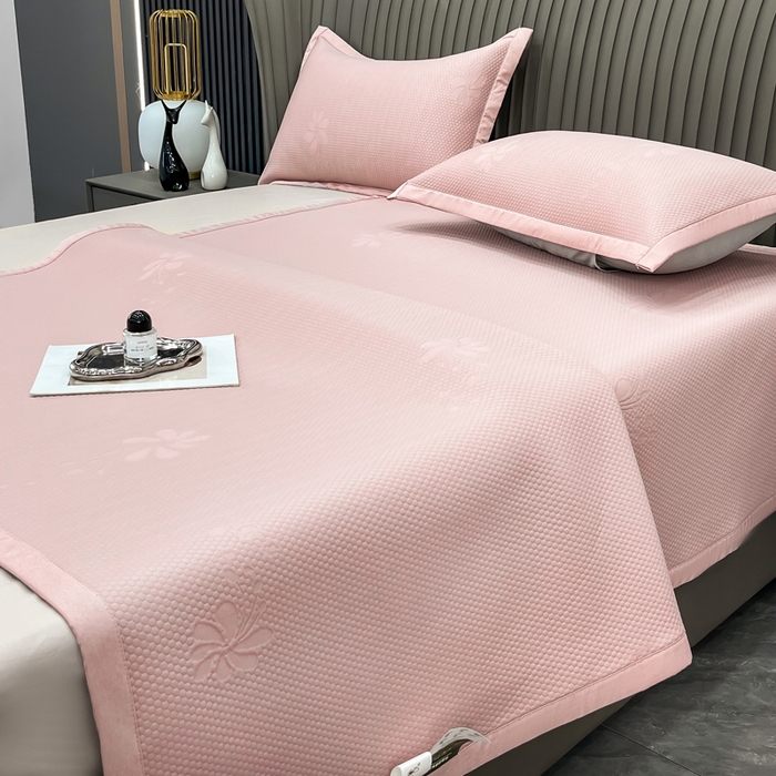 91家纺网 家纺一手货源 找家纺 瑞兴纺 2025新款高分子PE软凉席绣花款床单款 床单款-花之语-粉